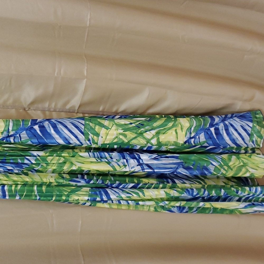 BCBG - Picture 2 of 5
